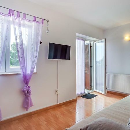 Apartment Senka Mali Losinj Exterior photo