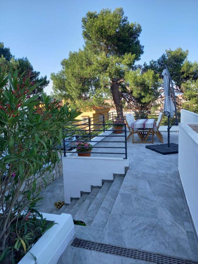 Apartment Senka Mali Losinj Exterior photo