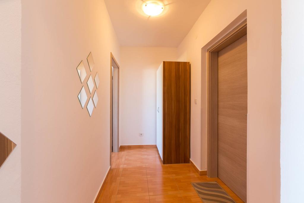 Apartment Senka Mali Losinj Exterior photo